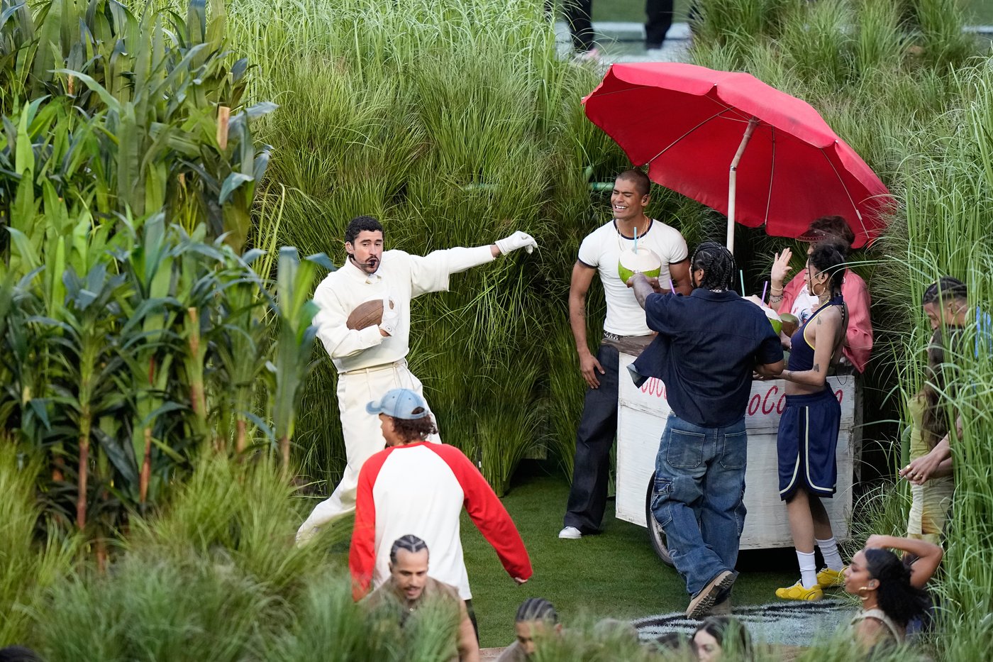 Breaking down the symbolism in Bad Bunny's Super Bowl halftime show | iNFOnews.ca