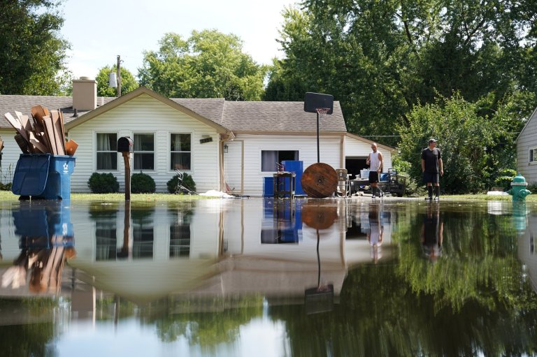 Colts, Pacers join forces and donate $125,000 each to help with flood relief efforts in Indiana | iNFOnews.ca