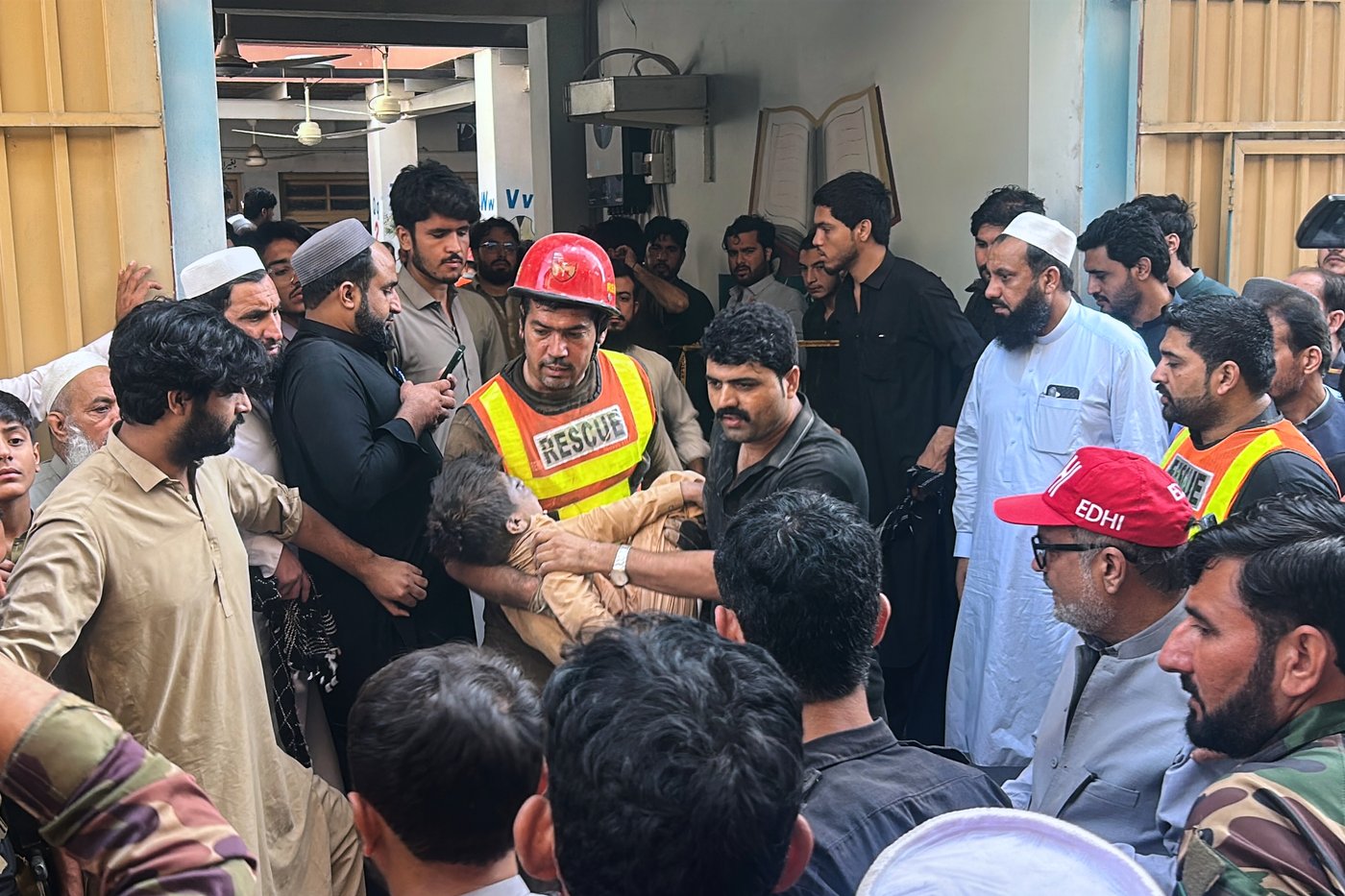 School roof collapse in Pakistan kills at least 35 and injures more than 50 | iNFOnews.ca School roof collapse in Pakistan kills at least 35 and injures more than 50 | iNFOnews.ca