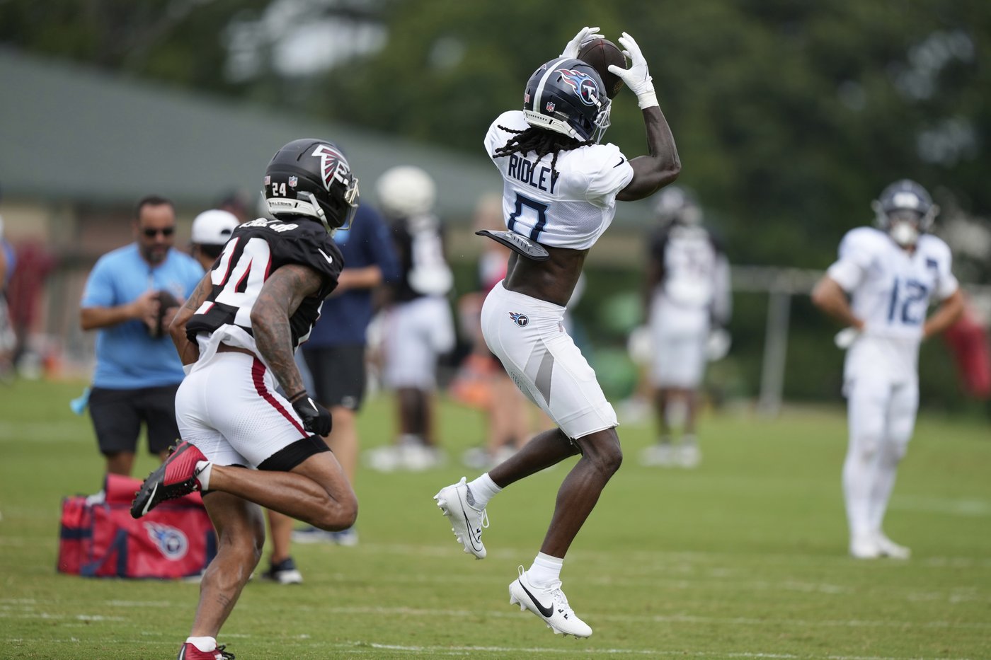 Ridley's TD catch in return to Atlanta is rare highlight for Titans in joint practice with Falcons | iNFOnews.ca Ridley's TD catch in return to Atlanta is rare highlight for Titans in joint practice with Falcons | iNFOnews.ca