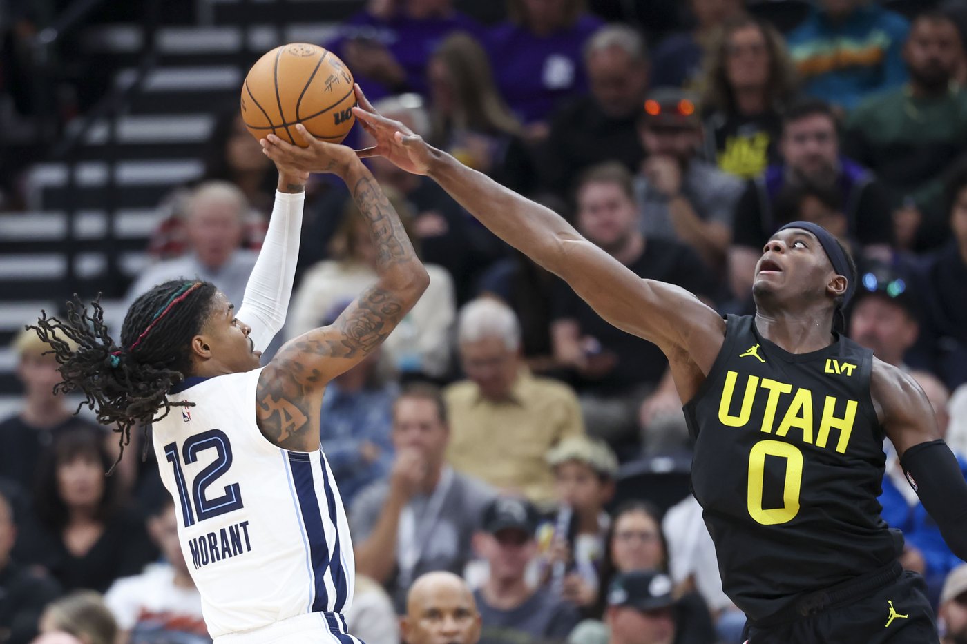 Jazz forward Taylor Hendricks is staying involved while rehabbing season-ending injury | iNFOnews.ca