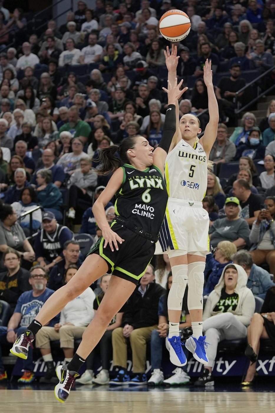 Lynx beat Wings 85-81 for 2nd time in 5 days, spoiling homecoming for Bueckers | iNFOnews.ca Lynx beat Wings 85-81 for 2nd time in 5 days, spoiling homecoming for Bueckers | iNFOnews.ca