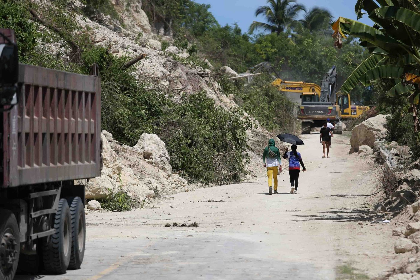 Aftershocks complicate Philippine recovery from quake that killed 45 and displaced thousands | iNhome
