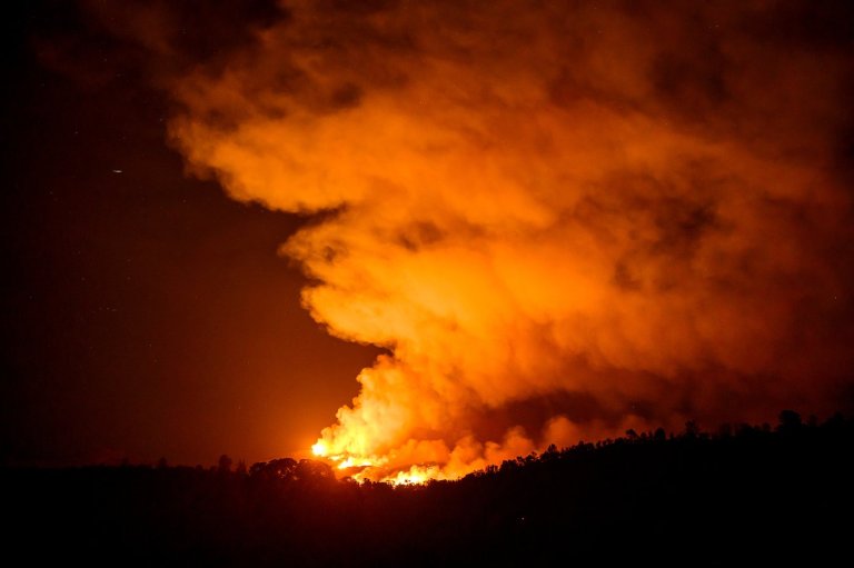 Body found in California home burned by wildfire believed started by chain saw | iNFOnews.ca