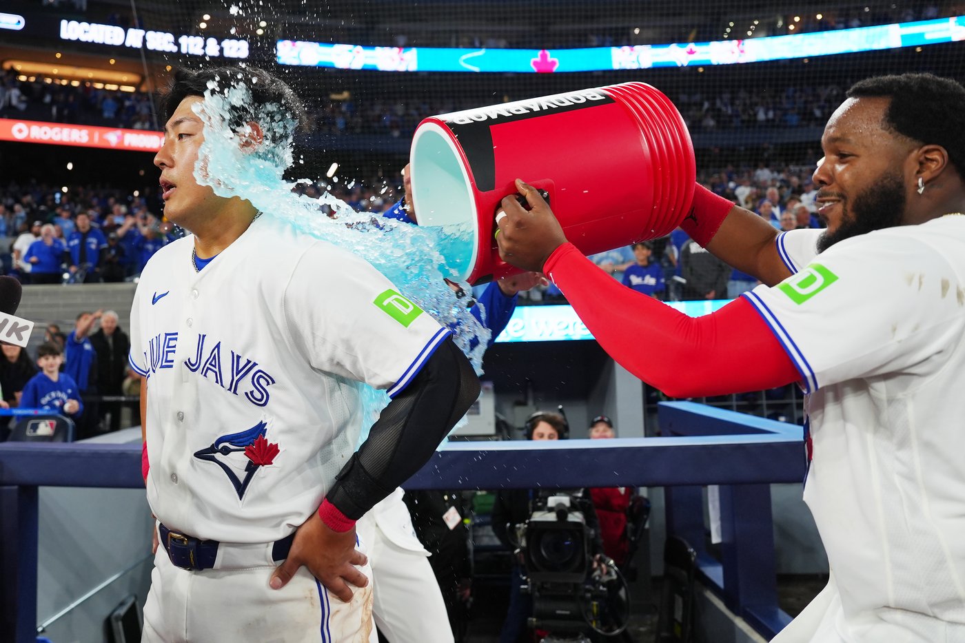 Photo Gallery: Jays open the season with walkoff win over A's | iNFOnews.ca