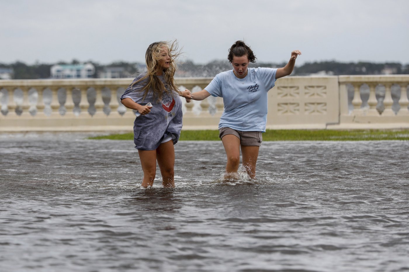 Helene makes landfall in northwestern Florida as a Category 4 hurricane | iNFOnews.ca