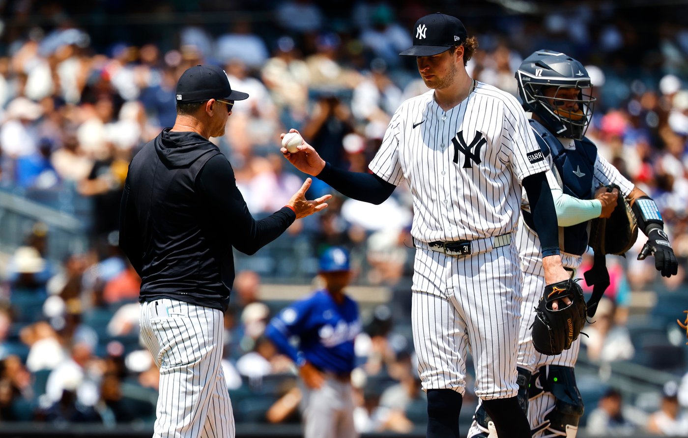Yamamoto fires 4-hitter and Ohtani leads offense as Dodgers top Yankees 8-2 in 1st game of twinbill | iNFOnews.ca