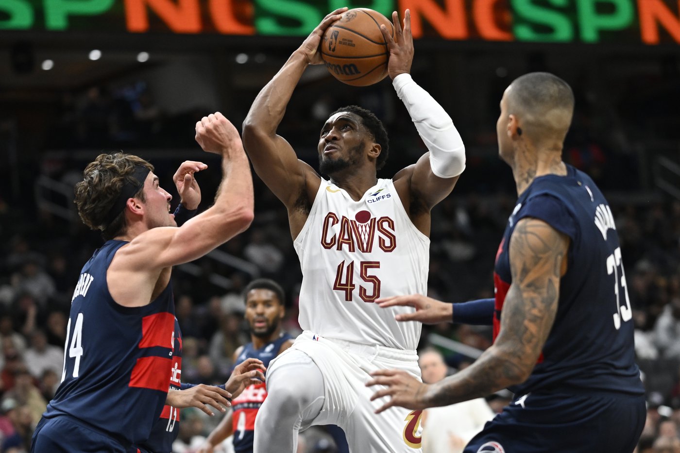 Mitchell, Allen lead Cavaliers to efficient 135-116 win over Wizards | iNFOnews.ca Mitchell, Allen lead Cavaliers to efficient 135-116 win over Wizards | iNFOnews.ca