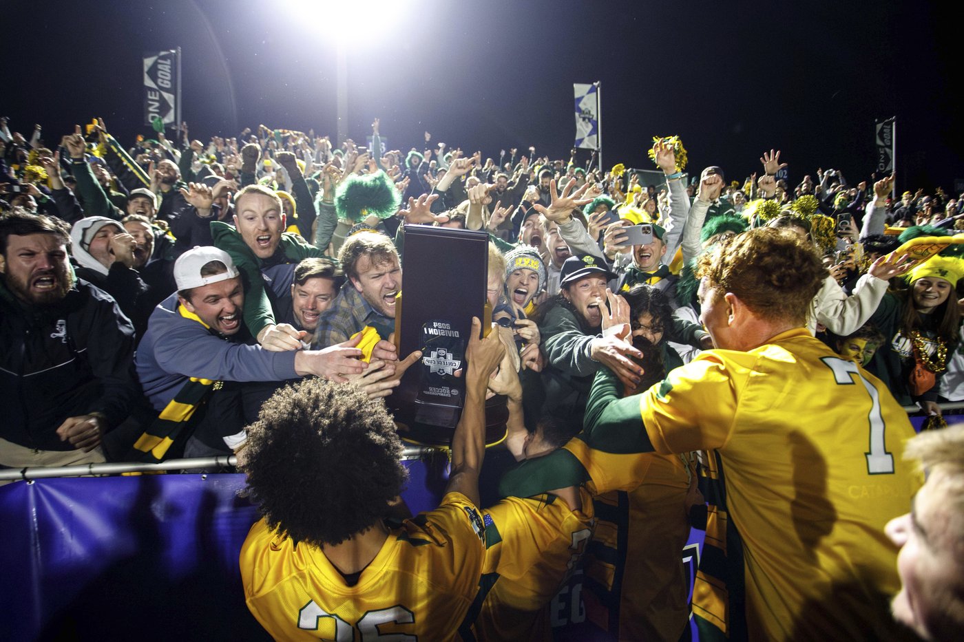 Vermont claims the program's first national championship on Maximilian Kissel's overtime goal | iNFOnews.ca