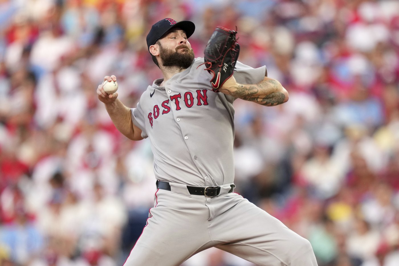 Carlos Narváez's 11-inning 2-run homer lifts Red Sox over Phillies 9-8 | iNFOnews.ca