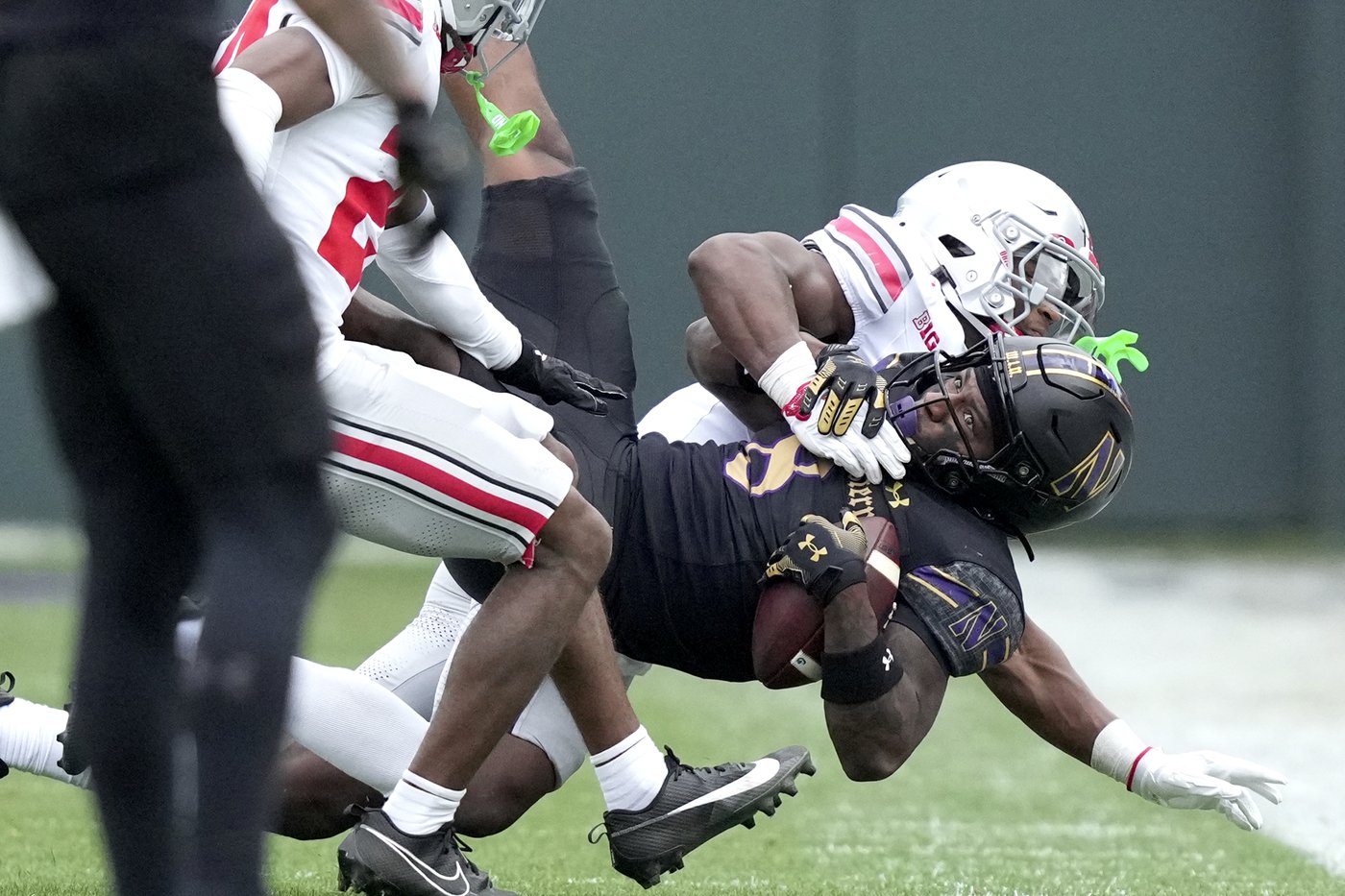 Will Howard helps No. 2 Ohio State rout Northwestern 31-7 at Wrigley Field | iNFOnews.ca