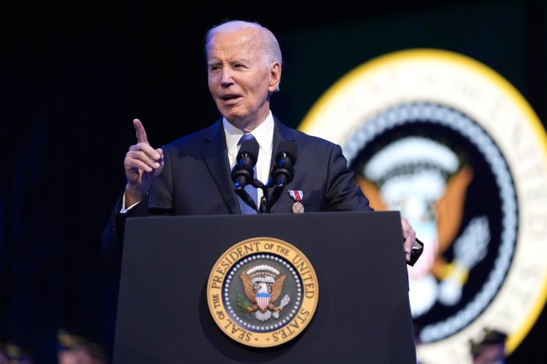 Joe Biden interviews with memoir ghostwriter reveal him discussing sensitive information | iNFOnews.ca