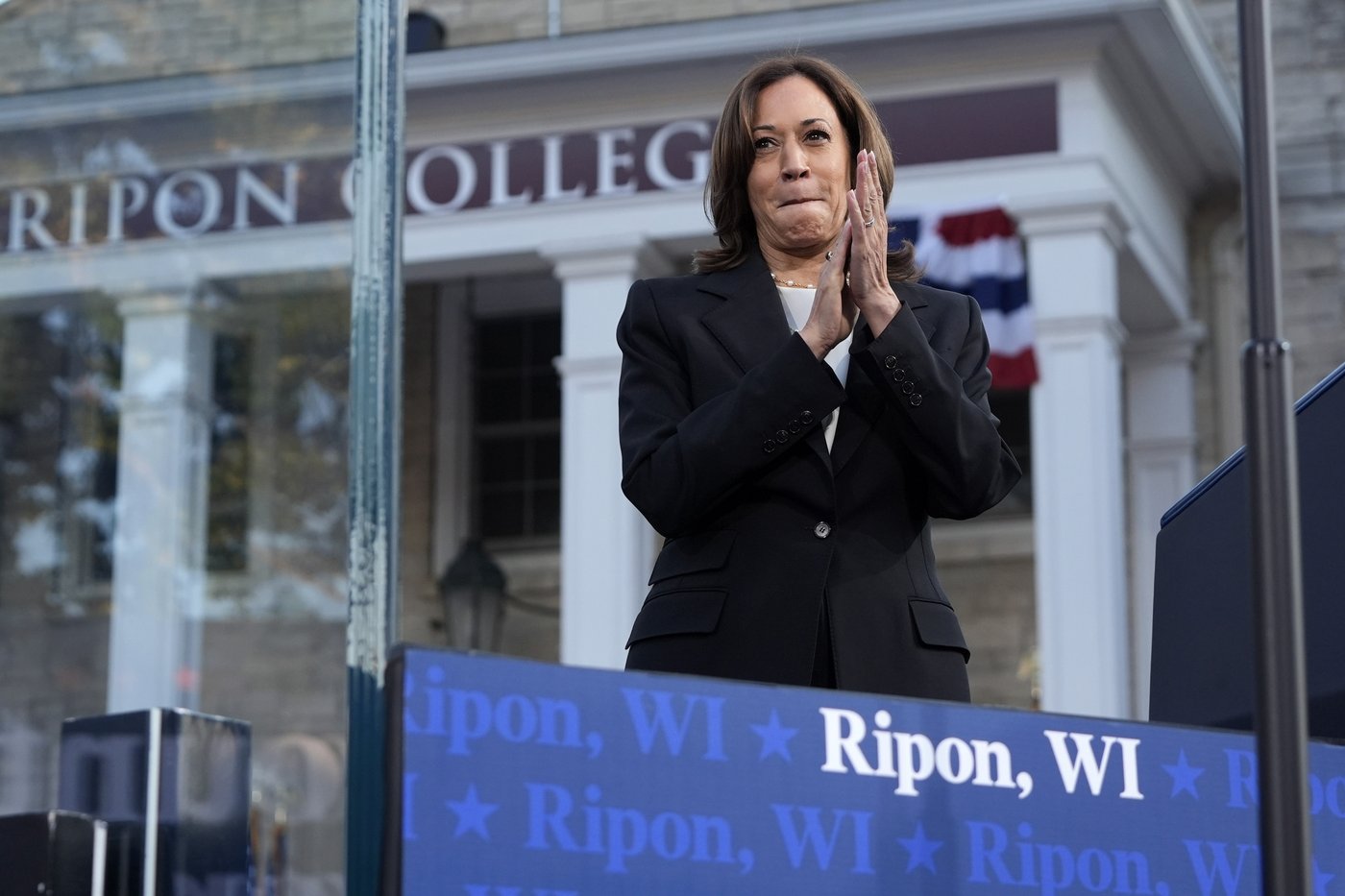 Harris campaigns with Liz Cheney at the GOP's birthplace while Trump rallies in Michigan | iNFOnews.ca Harris campaigns with Liz Cheney at the GOP's birthplace while Trump rallies in Michigan | iNFOnews.ca