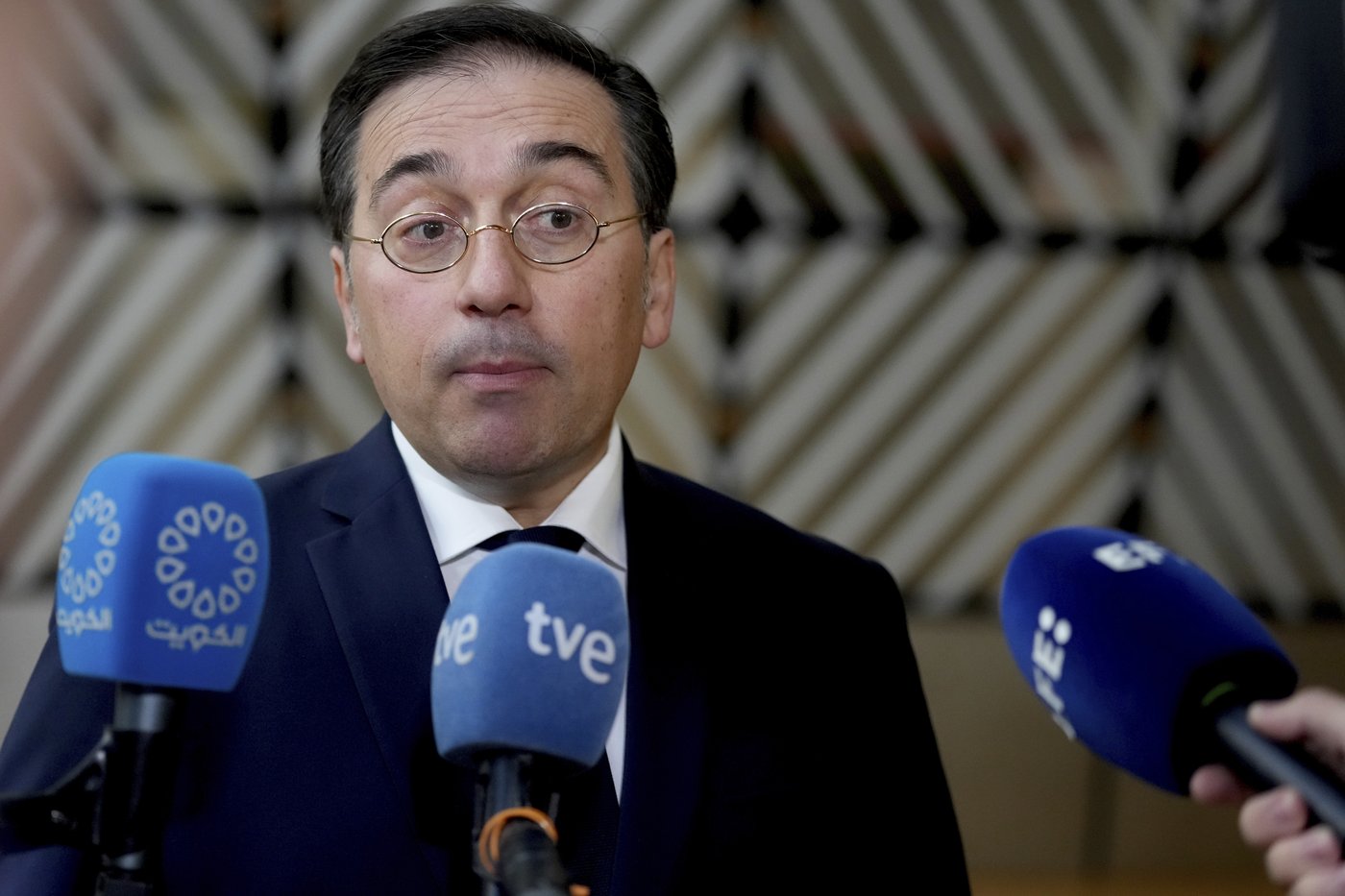 EU seeks assurances about a peaceful future from Syria's new leaders | iNFOnews.ca EU seeks assurances about a peaceful future from Syria's new leaders | iNFOnews.ca