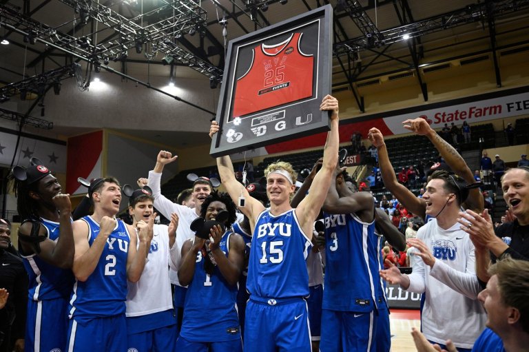 Saunders, Wright help No. 9 BYU edge Dayton 83-79 to win ESPN Events Invitational | iNFOnews.ca