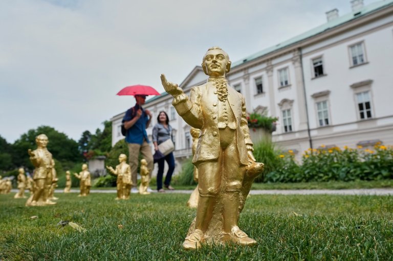 A horde of golden mini-Mozarts marks 270 years since the composer's birth in Salzburg | iNFOnews.ca