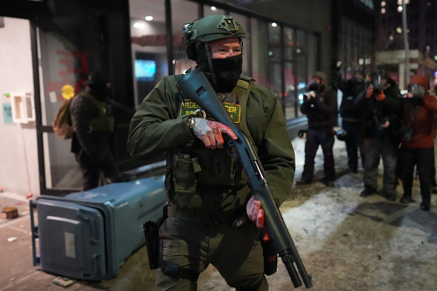 The Latest: Border Patrol commander and some agents expected to leave Minneapolis, AP source says | iNFOnews.ca