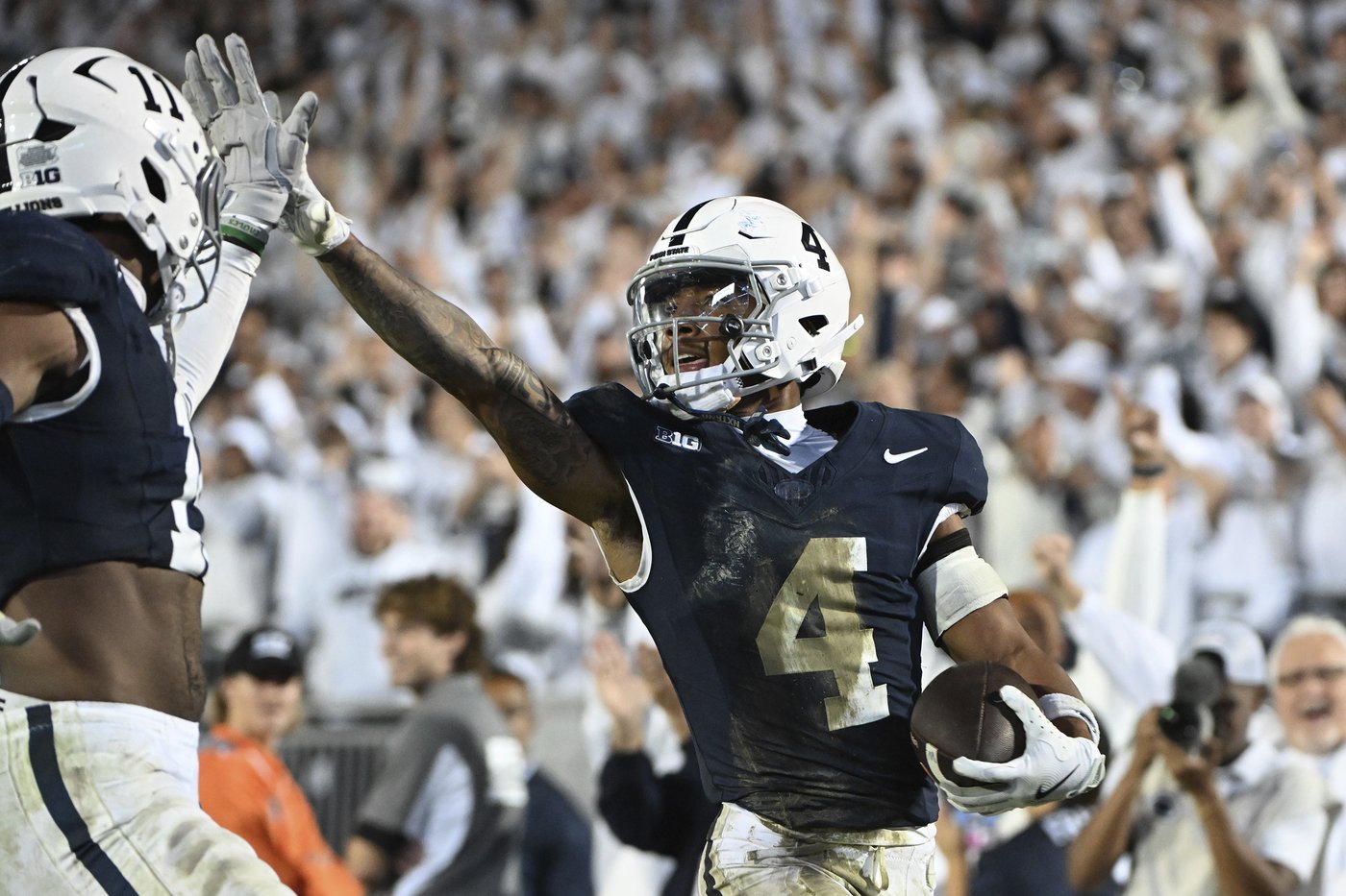 Singleton, Allen score TDs as No. 9 Penn State beats No. 19 Illinois 21-7 | iNFOnews.ca