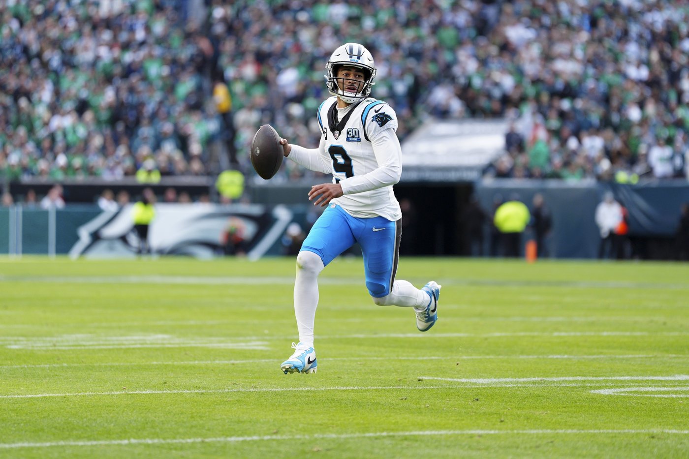 Barkley's brilliance helps Eagles beat Panthers 22-16 but pass game has Philly frustrated | iNFOnews.ca Barkley's brilliance helps Eagles beat Panthers 22-16 but pass game has Philly frustrated | iNFOnews.ca