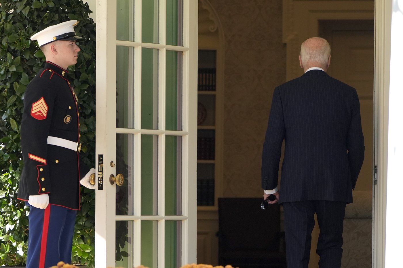Biden gets blamed by Harris allies for the vice president's resounding loss to Trump | iNFOnews.ca