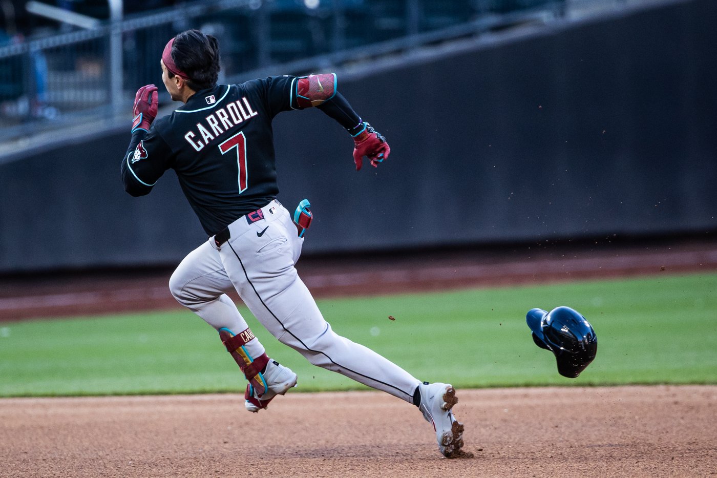 Corbin Carroll's 3 extra-base hits lead the Diamondbacks to a 7-2 win over the Mets | iNFOnews.ca