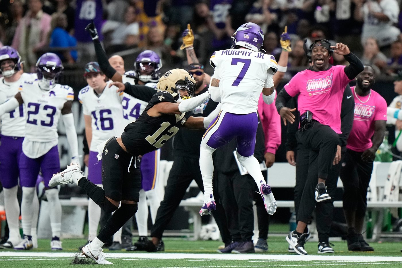 Vikings defense remains dominant in New Orleans as Minnesota improves to 5-0 | iNFOnews.ca