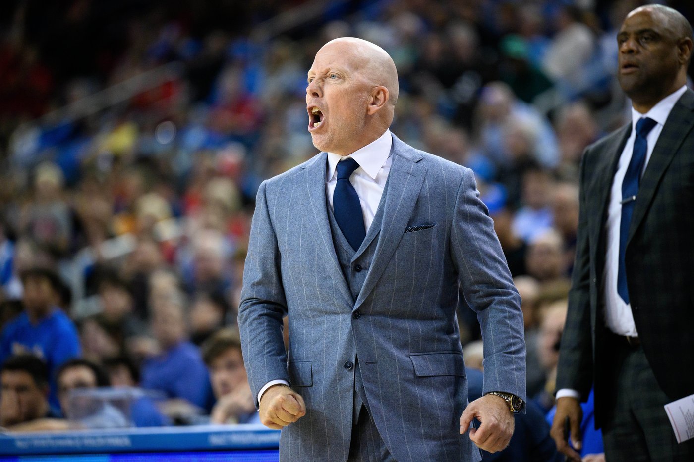 Mick Cronin urges allowing schools to exceed the $20.5M revenue-sharing cap to retain players | iNFOnews.ca Mick Cronin urges allowing schools to exceed the $20.5M revenue-sharing cap to retain players | iNFOnews.ca