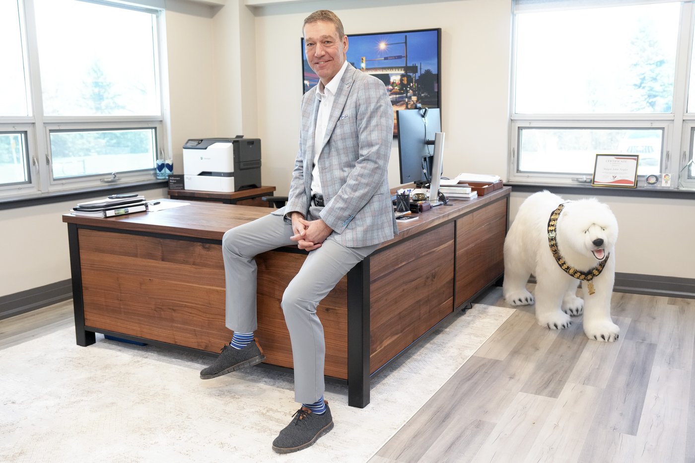 'It's infectious': Optimism a priority for Ontario town's chief positivity officer | iNFOnews.ca 'It's infectious': Optimism a priority for Ontario town's chief positivity officer | iNFOnews.ca