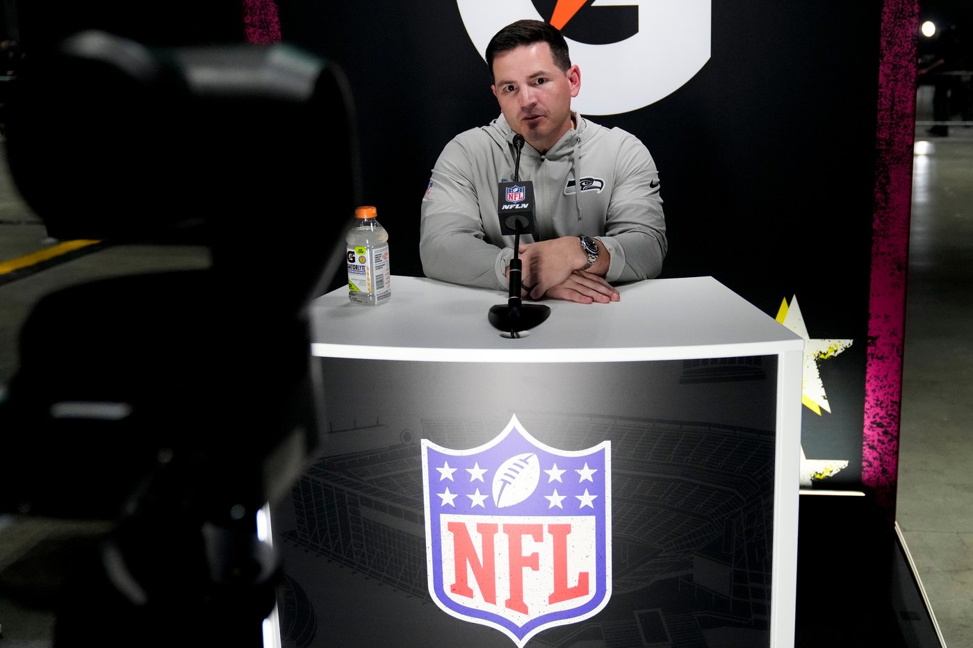Macdonald's focus on defense a perfect fit for Seahawks heading into Super Bowl | iNFOnews.ca Macdonald's focus on defense a perfect fit for Seahawks heading into Super Bowl | iNFOnews.ca