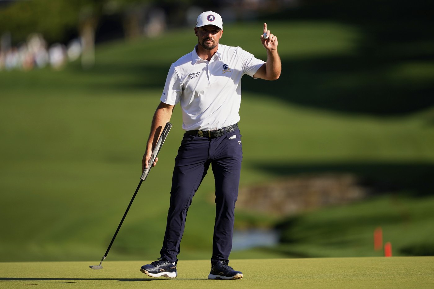 Scheffler storms into 3-shot lead at PGA Championship with another major in sight | iNFOnews.ca