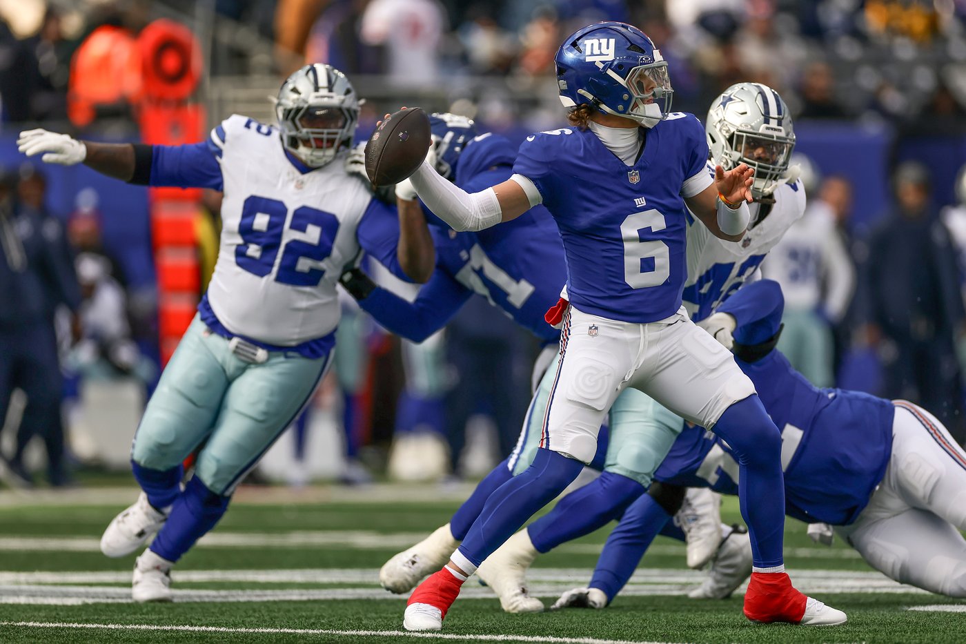 Owner John Mara gets a game ball after Giants beat the Cowboys 34-17 in season finale | iNFOnews.ca Owner John Mara gets a game ball after Giants beat the Cowboys 34-17 in season finale | iNFOnews.ca