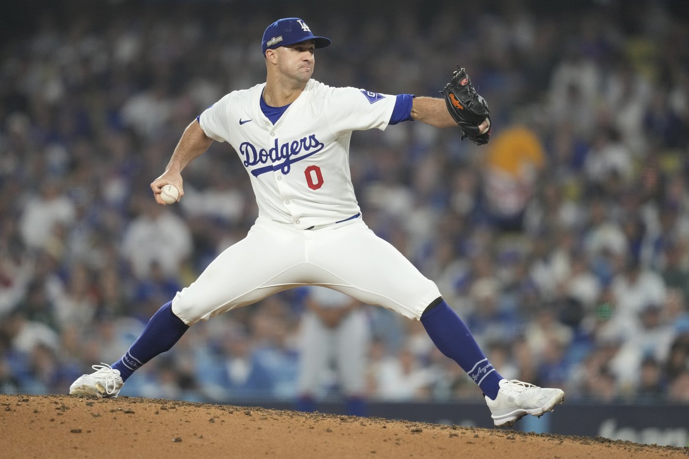 Dodgers tie postseason mark of 33 straight scoreless innings, top Mets 9-0 in NLCS opener | iNFOnews.ca