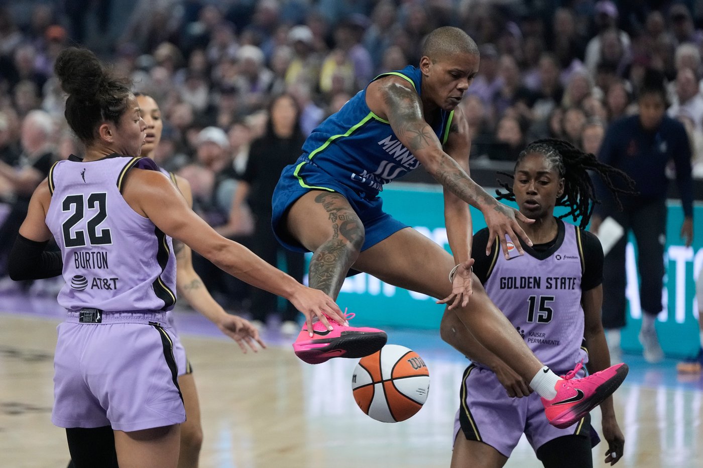 Olivia Miles has 20 points, 7 assists before ankle injury as WNBA-best Lynx beat Valkyries 77-66 | iNFOnews.ca