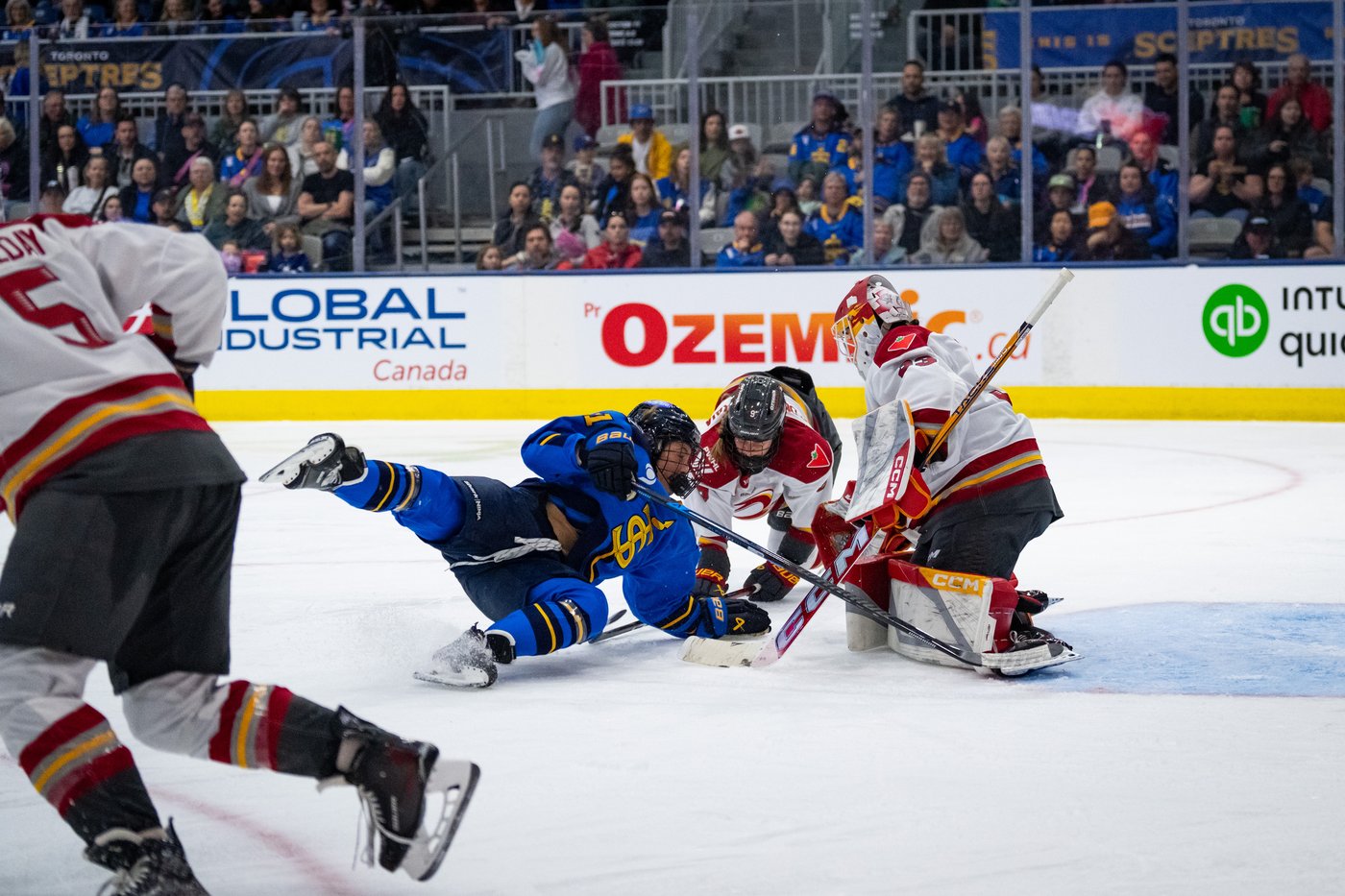 Charge blank Sceptres 2-0, move past Toronto into final PWHL playoff spot | iNFOnews.ca