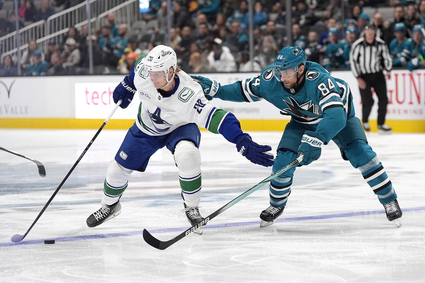 Suter scores twice as Canucks edge Sharks 3-2 | iNFOnews.ca Suter scores twice as Canucks edge Sharks 3-2 | iNFOnews.ca