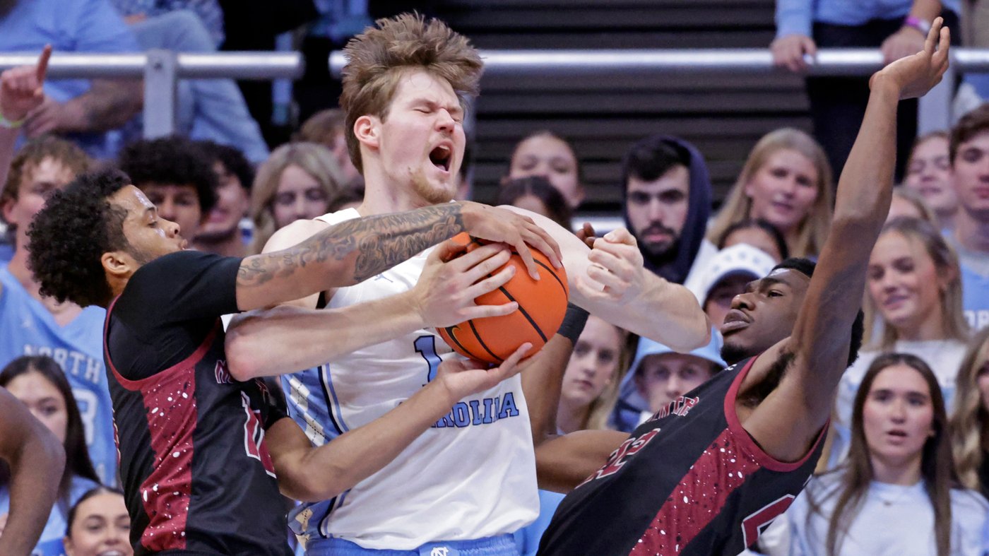 Wilson leads No. 18 North Carolina past NC Central 97-53 | iNFOnews.ca Wilson leads No. 18 North Carolina past NC Central 97-53 | iNFOnews.ca