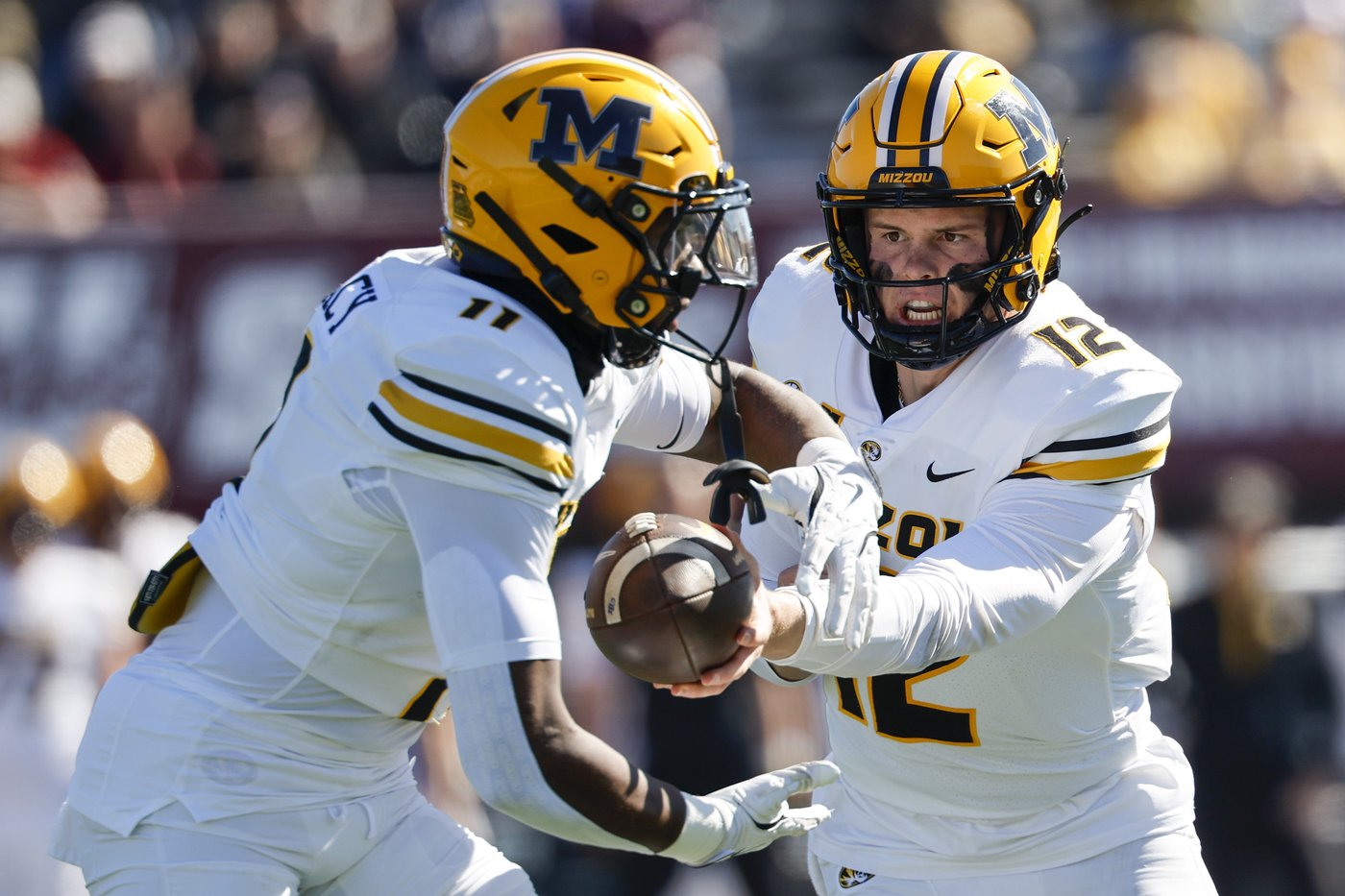 Luther Burden's long TD run gets No. 21 Missouri started in 45-3 rout of Minutemen | iNFOnews.ca Luther Burden's long TD run gets No. 21 Missouri started in 45-3 rout of Minutemen | iNFOnews.ca
