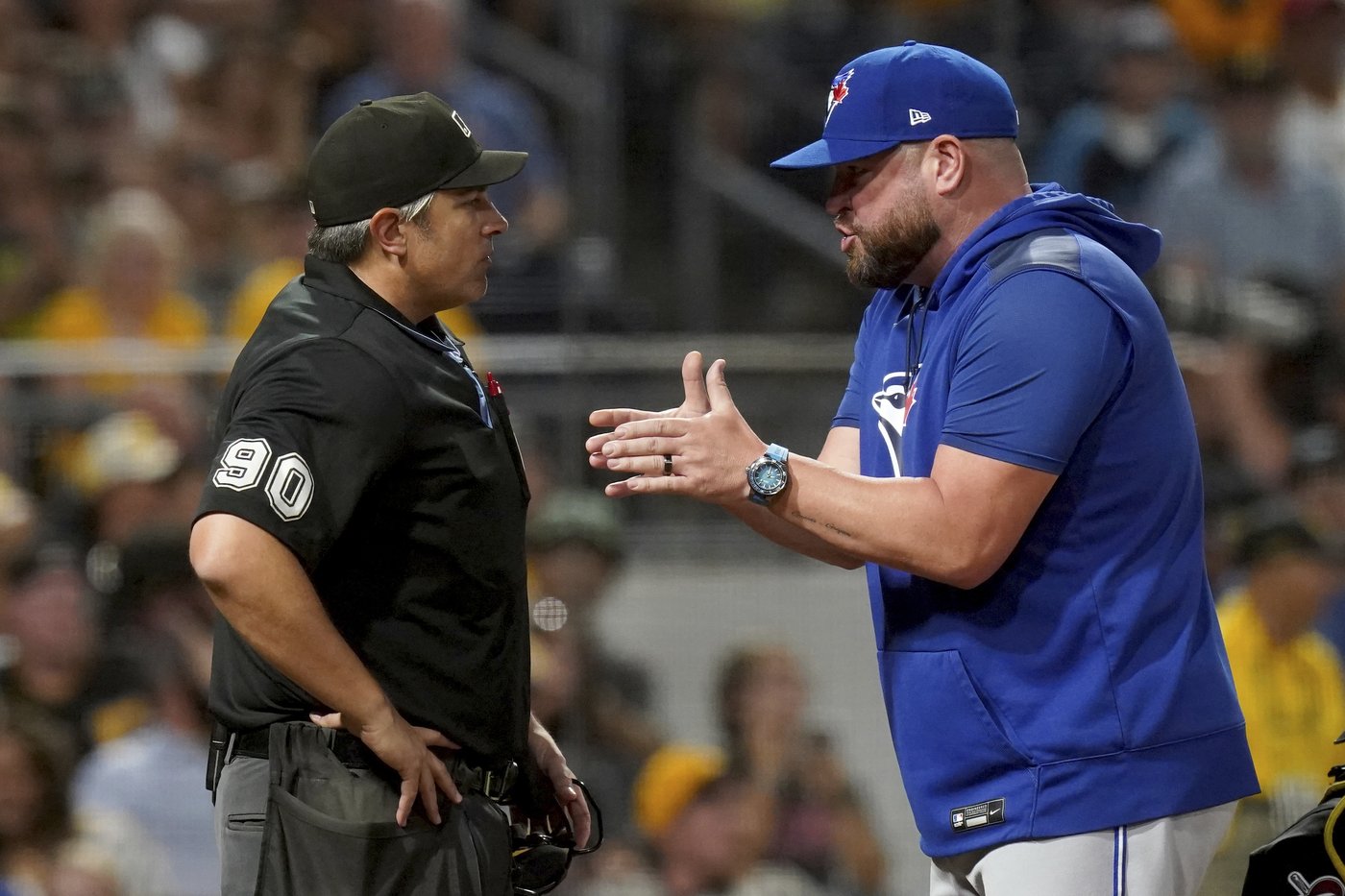 Skenes shines as Pirates capitalize on Blue Jays' errors for 5-2 win | iNFOnews.ca