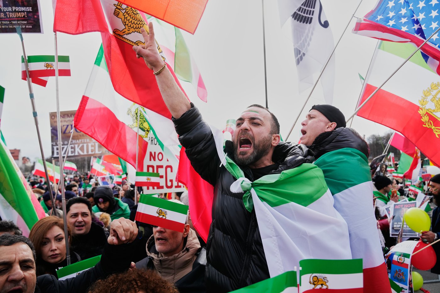 Crown prince urges the world to stand with the people of Iran as 250,000 rally in Munich | iNFOnews.ca