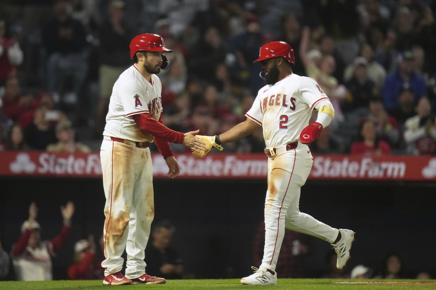 Hendricks pitches Angels past Tigers 5-2 to snap 7-game slide | iNFOnews.ca