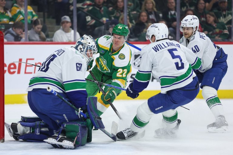 Wild wrap up a playoff spot with 5-2 victory over the Canucks | iNFOnews.ca