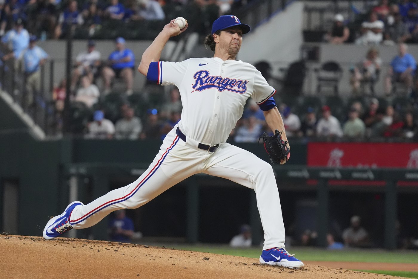 Angels get 1st-pitch HR in a 4-0 win over Rangers and deGrom with manager Ron Washington watching | iNFOnews.ca Angels get 1st-pitch HR in a 4-0 win over Rangers and deGrom with manager Ron Washington watching | iNFOnews.ca