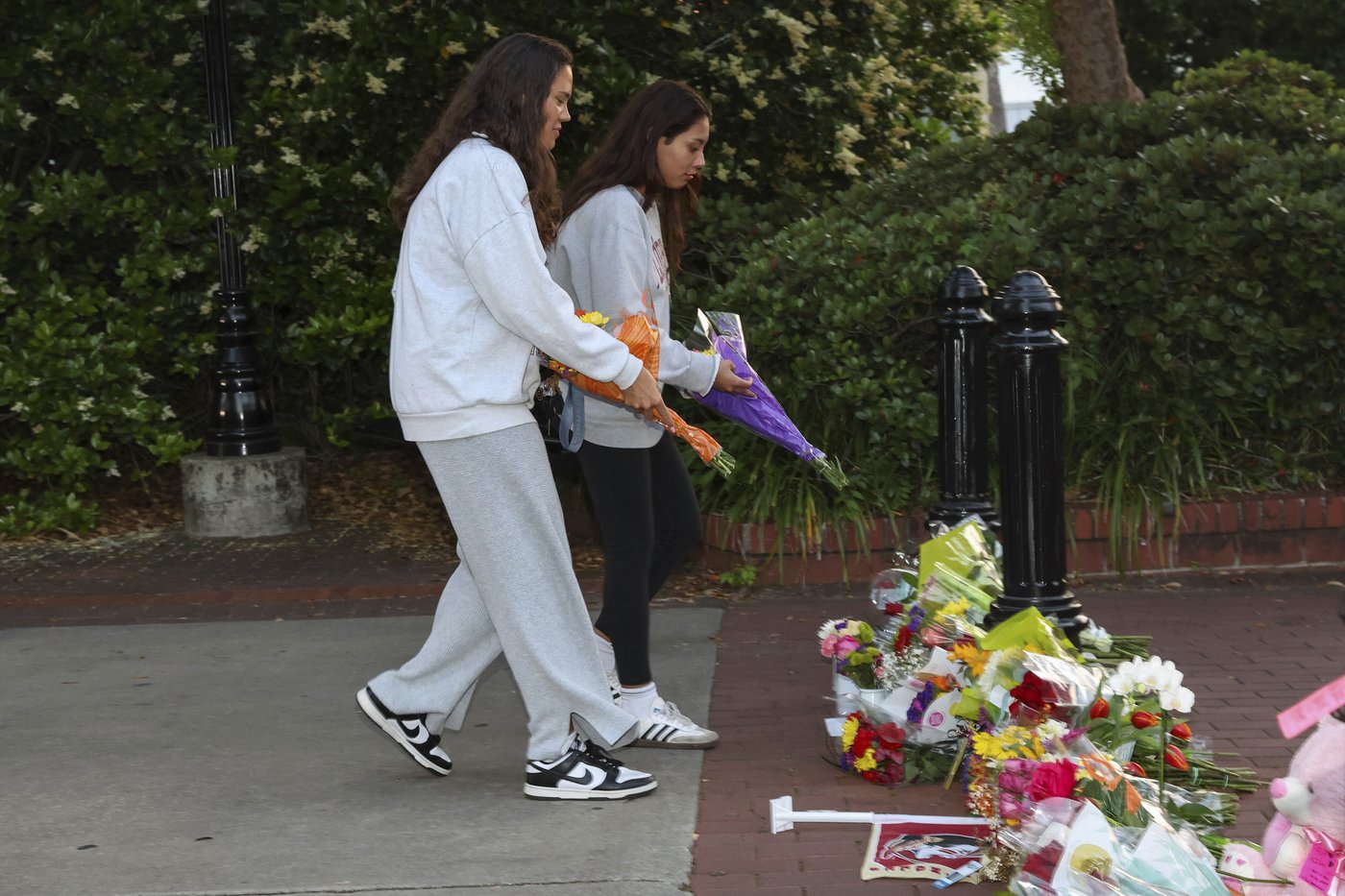 Man accused in Florida State shooting out of hospital and booked into jail on murder charges | iNFOnews.ca Man accused in Florida State shooting out of hospital and booked into jail on murder charges | iNFOnews.ca