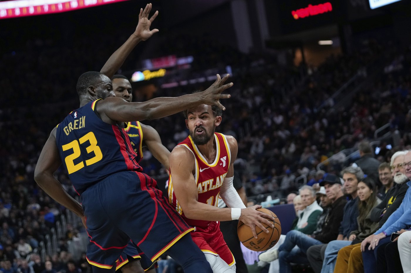 Andrew Wiggins scores 27 points, Stephen Curry adds 23 as Warriors beat Hawks 120-97 | iNFOnews.ca