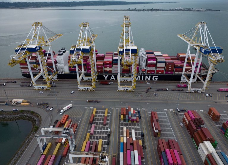 CP NewsAlert: Ottawa lists B.C. port expansion as project of national interest | iNFOnews.ca