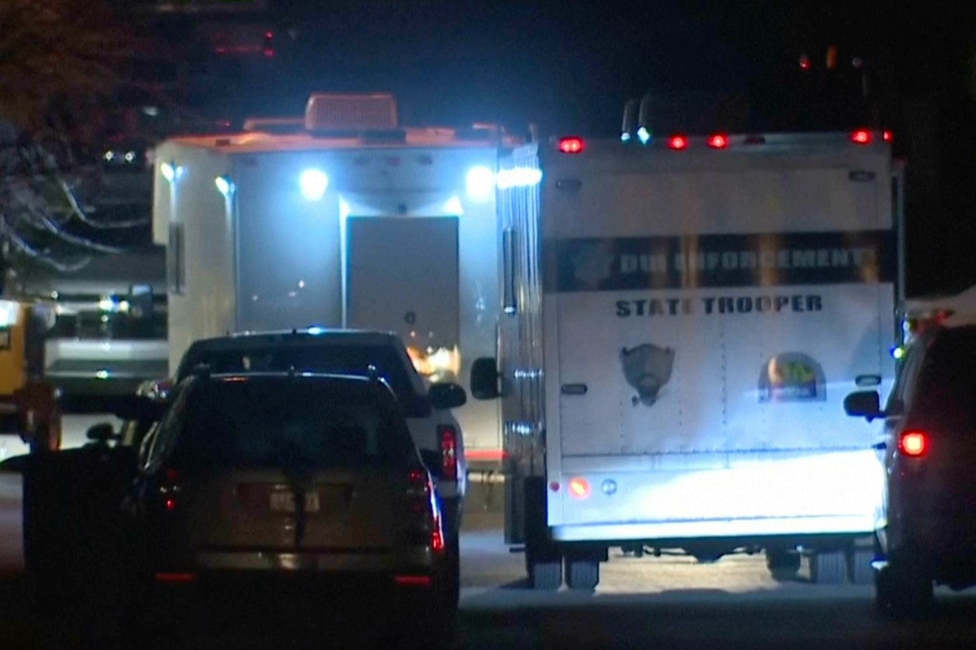 Arizona Department of Public Safety helicopter crash kills 2 while responding to shootout | iNFOnews.ca