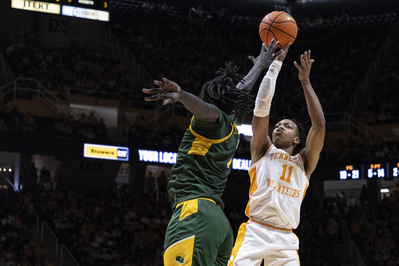 Chaz Lanier scores 24 to lead No. 1 Tennessee over Norfolk State 67-52 | iNFOnews.ca Chaz Lanier scores 24 to lead No. 1 Tennessee over Norfolk State 67-52 | iNFOnews.ca