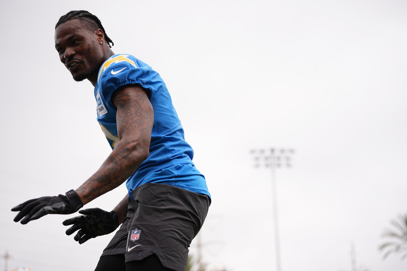 New offensive coordinator Mike McDaniel brings a different vibe to Chargers on and off field | iNFOnews.ca New offensive coordinator Mike McDaniel brings a different vibe to Chargers on and off field | iNFOnews.ca