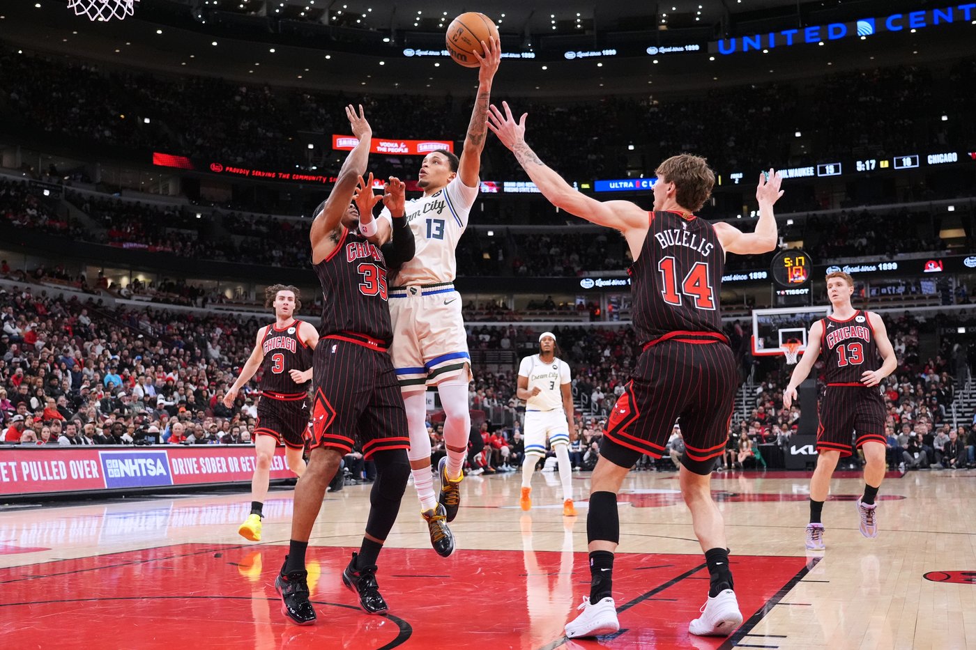 Antetokounmpo scores 29 points in his return as Bucks snap Bulls' 5-game winning streak | iNFOnews.ca Antetokounmpo scores 29 points in his return as Bucks snap Bulls' 5-game winning streak | iNFOnews.ca