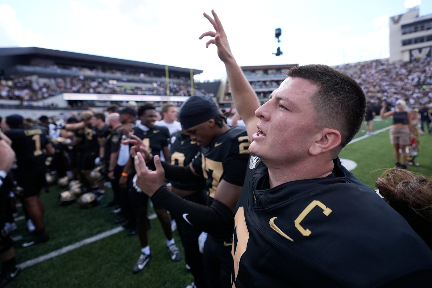 Pavia has No. 17 Vanderbilt off to best start in 75 years after beating No. 10 LSU 31-24 | iNFOnews.ca Pavia has No. 17 Vanderbilt off to best start in 75 years after beating No. 10 LSU 31-24 | iNFOnews.ca